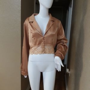 Love X Design silk feel cropped Blouse